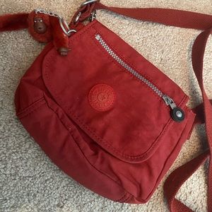 Kipling crossbody